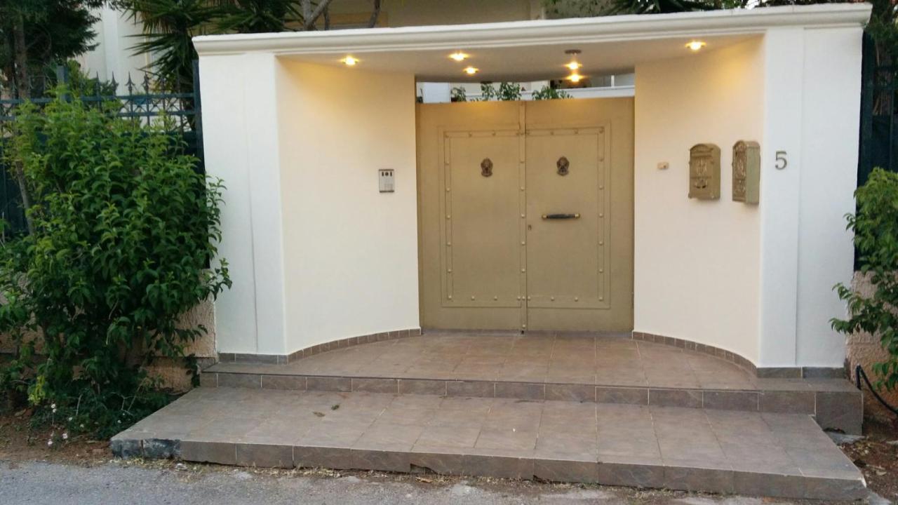 Lovely 2-Bedroom Apartment At Greek Riviera Vari  Exterior photo