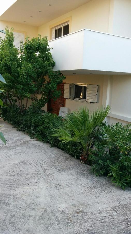 Lovely 2-Bedroom Apartment At Greek Riviera Vari  Exterior photo